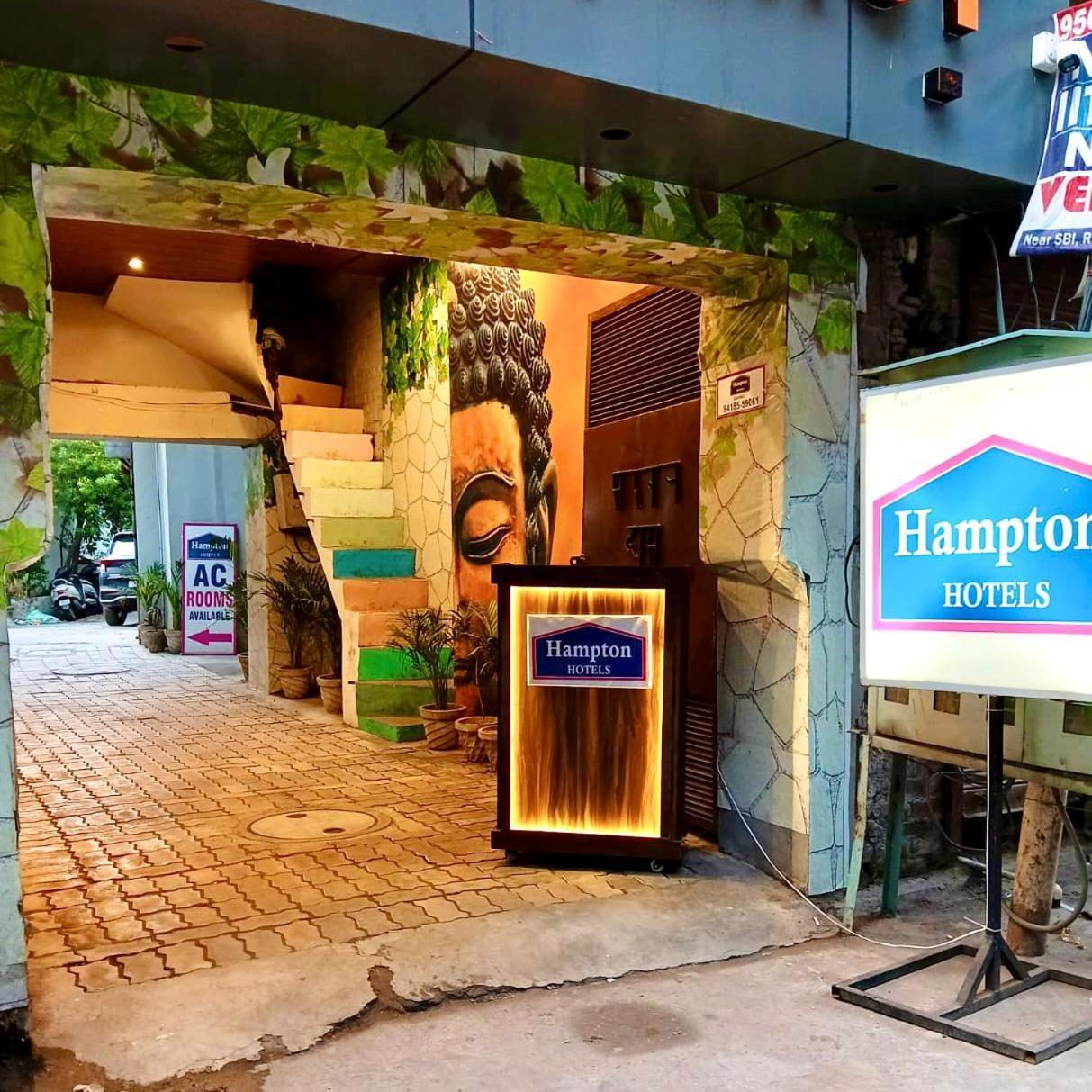 Hampton Hotel - 200 Mt From Golden Temple Amritsar Bagian luar foto